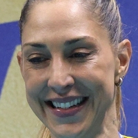 Caroline Gattaz Nude