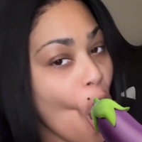 mscalii Nude